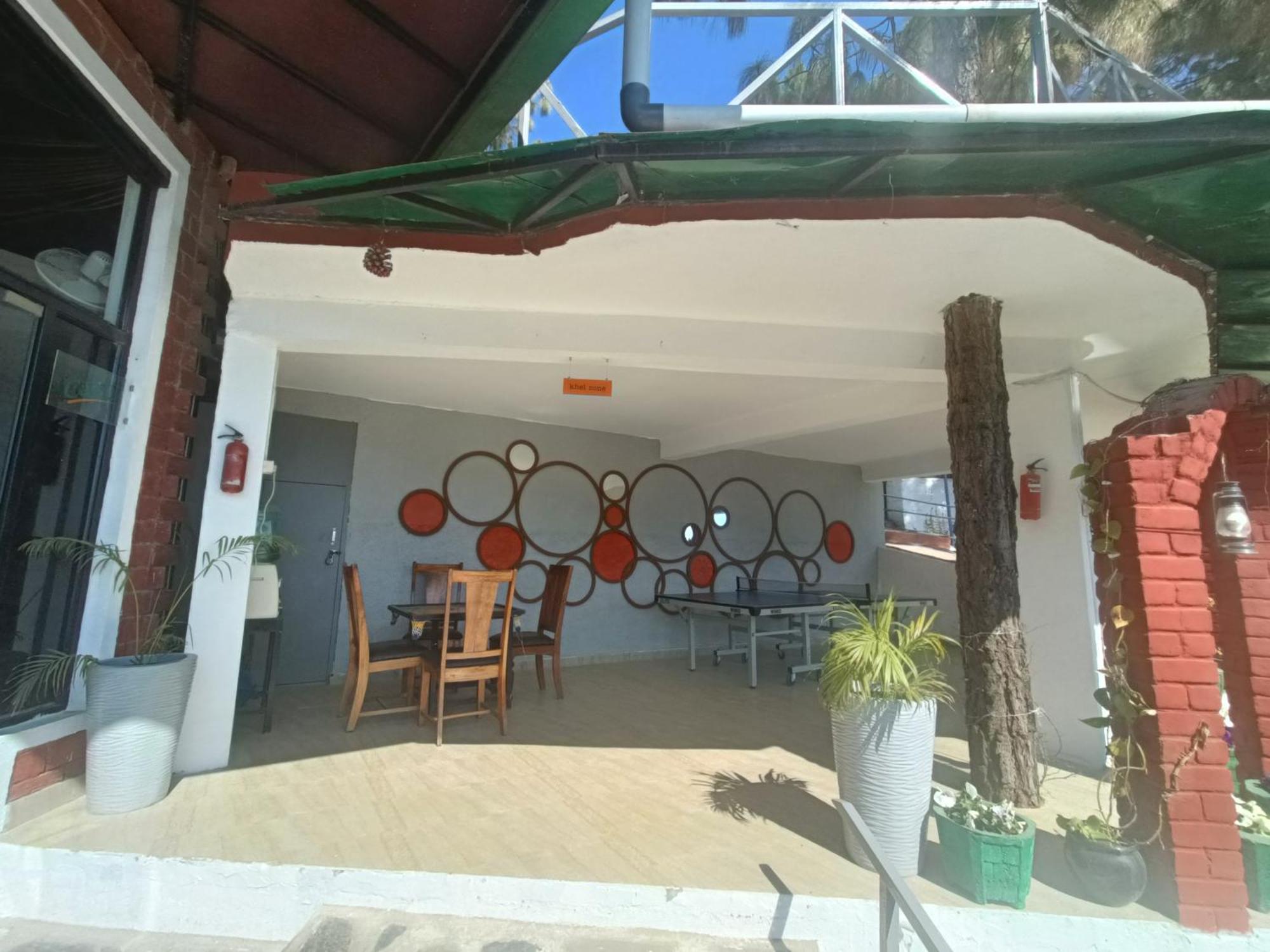 Zone Connect By The Park, Lansdowne Hotel Buitenkant foto